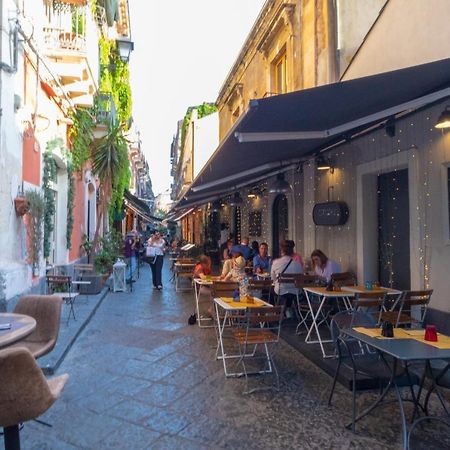 L'Angoletto Del Viaggiatore Катания Экстерьер фото