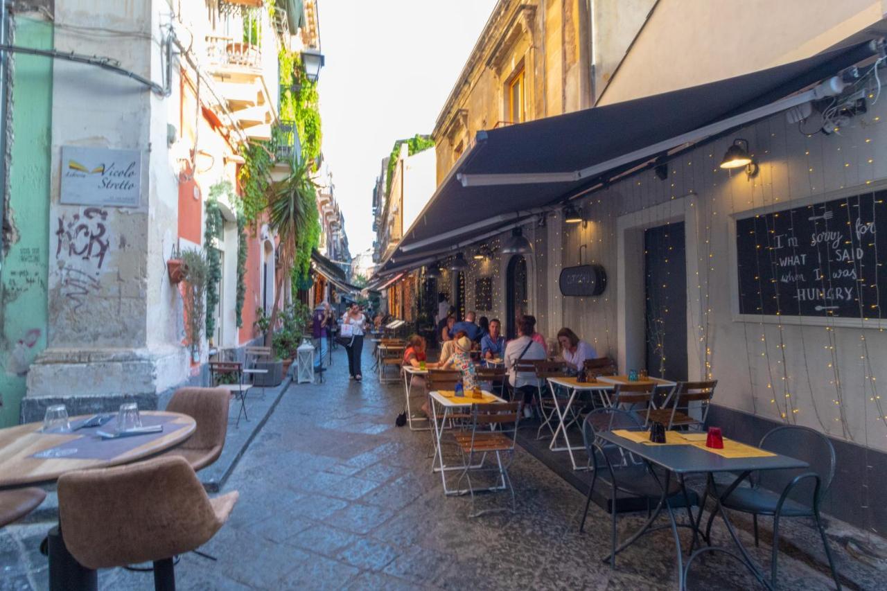 L'Angoletto Del Viaggiatore Катания Экстерьер фото